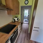 아파트 Zwei Im Stadt Altbau Mit Balkon