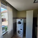 아파트 Zwei Im Stadt Altbau Mit Balkon